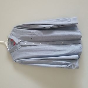 Izod button down long sleeve shirt